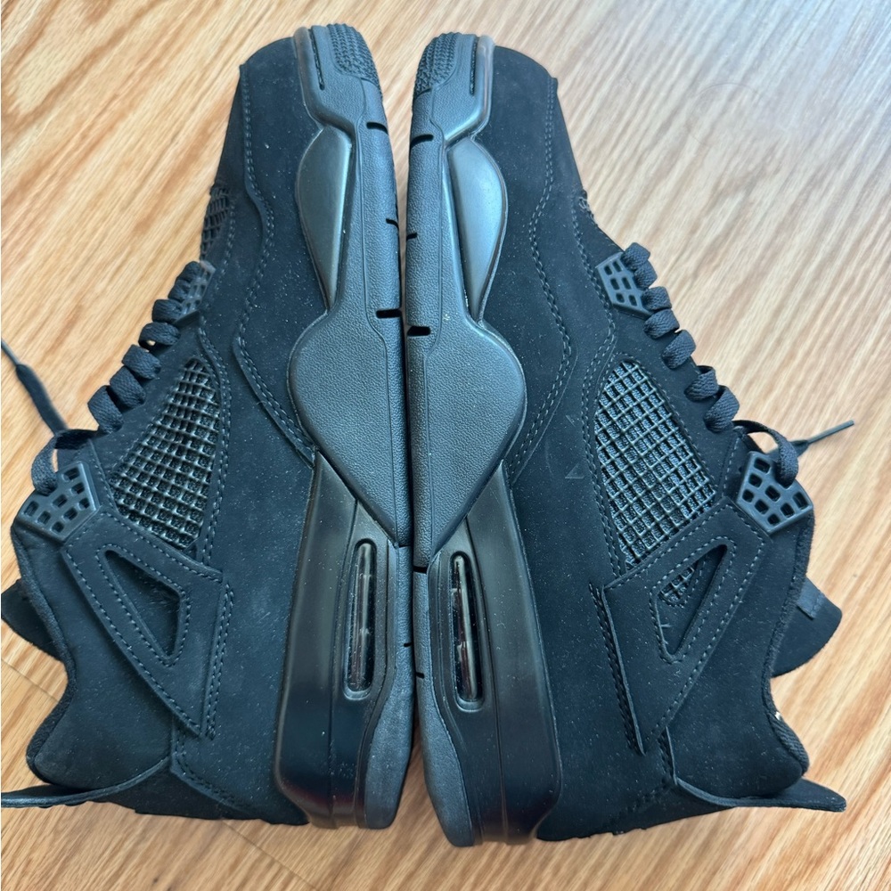 NWT Air Jordan 4 Retro